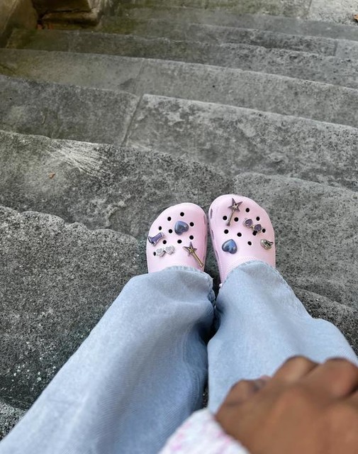 Womens Pink Crocs Classic Clog Sandals schuh