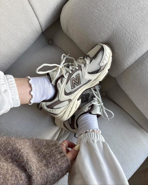 Womens White & Blue New Balance 530 Trainers | schuh