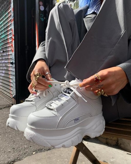 Womens Stone Buffalo London Classic Low Trainers schuh