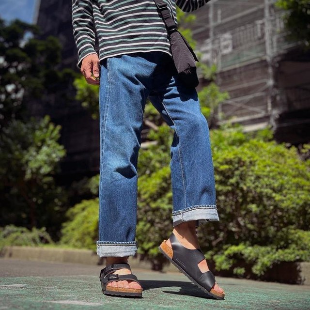 Milano / ミラノ」（ビルコフロー、ブラック）| BIRKENSTOCK（日本）