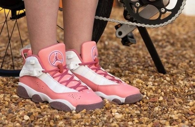 6 ring jordans womens